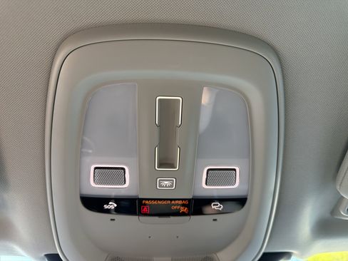 Certified 2025 Volvo XC90 B5 Core AWD/4WD image 29