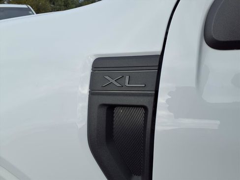 Used 2025 Ford Maverick XL w/ Equipment Group 102A image 21