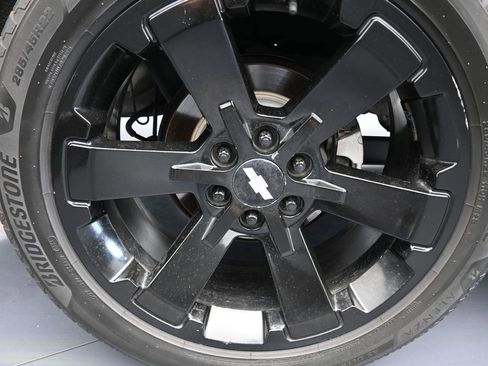 Used 2020 Chevrolet Suburban LT image 44