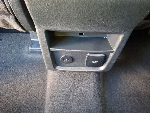 Certified 2024 Ford Edge Titanium image 11