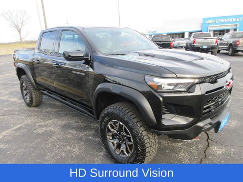 Used 2025 Chevrolet Colorado ZR2 w/ Technology Package image 7
