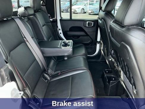 Used 2020 Jeep Gladiator Rubicon w/ Cold Weather Group AWD/4WD image 19