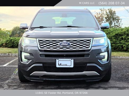 Used 2016 Ford Explorer Platinum AWD/4WD image 2
