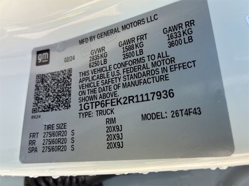 Used 2024 GMC Canyon Denali image 15