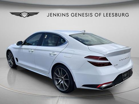 Used 2025 Genesis G70 2.5T image 6
