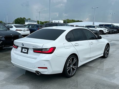 Used 2023 BMW 330i Sedan w/ Convenience Package RWD image 7