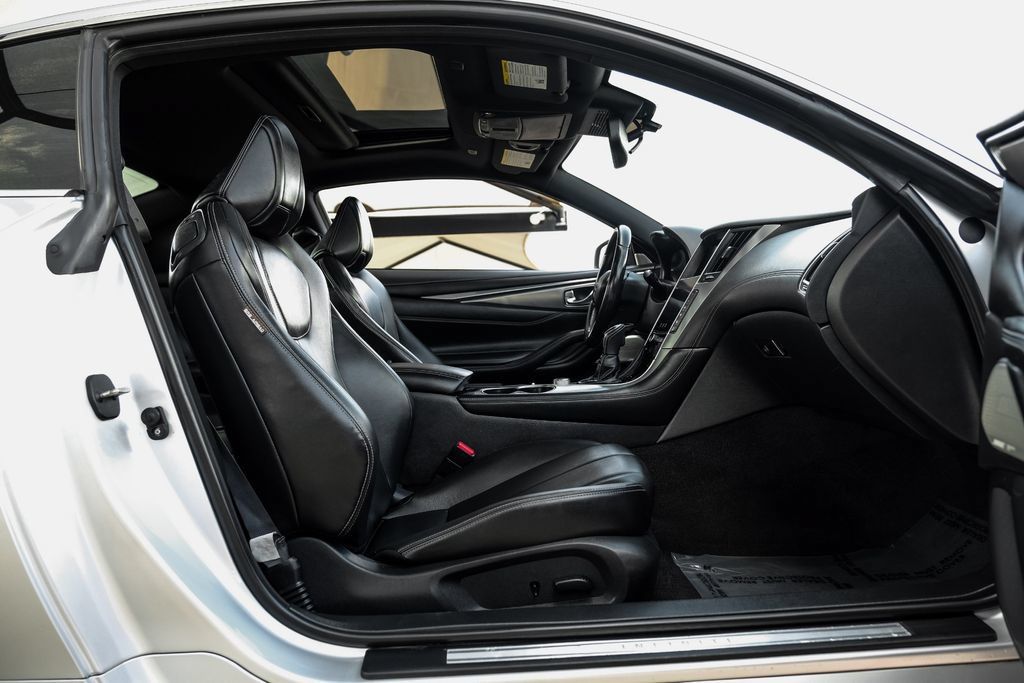 Used 2020 INFINITI Q60 3.0t Luxe AWD/4WD image 35