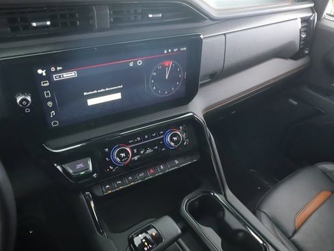 Used 2023 GMC Sierra 1500 AT4 w/ Technology Package image 27