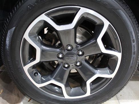 Used 2013 Subaru Crosstrek 2.0i Limited w/ Popular Pkg 2 image 10