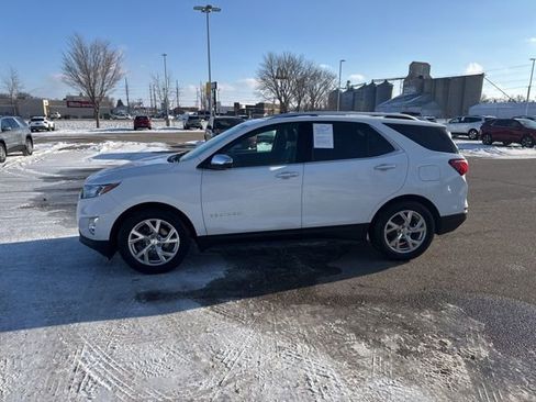Used 2019 Chevrolet Equinox Premier image 3