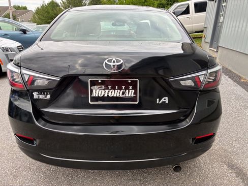 Used 2017 Toyota Yaris iA FWD image 5