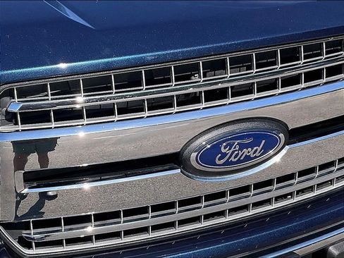 Used 2018 Ford F150 XLT w/ Equipment Group 301A Mid AWD/4WD image 30