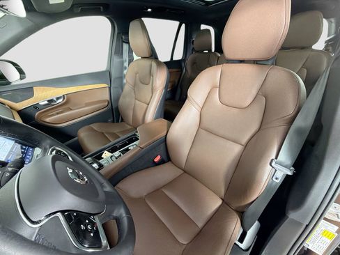 Used 2023 Volvo XC90 B6 Plus AWD/4WD image 20