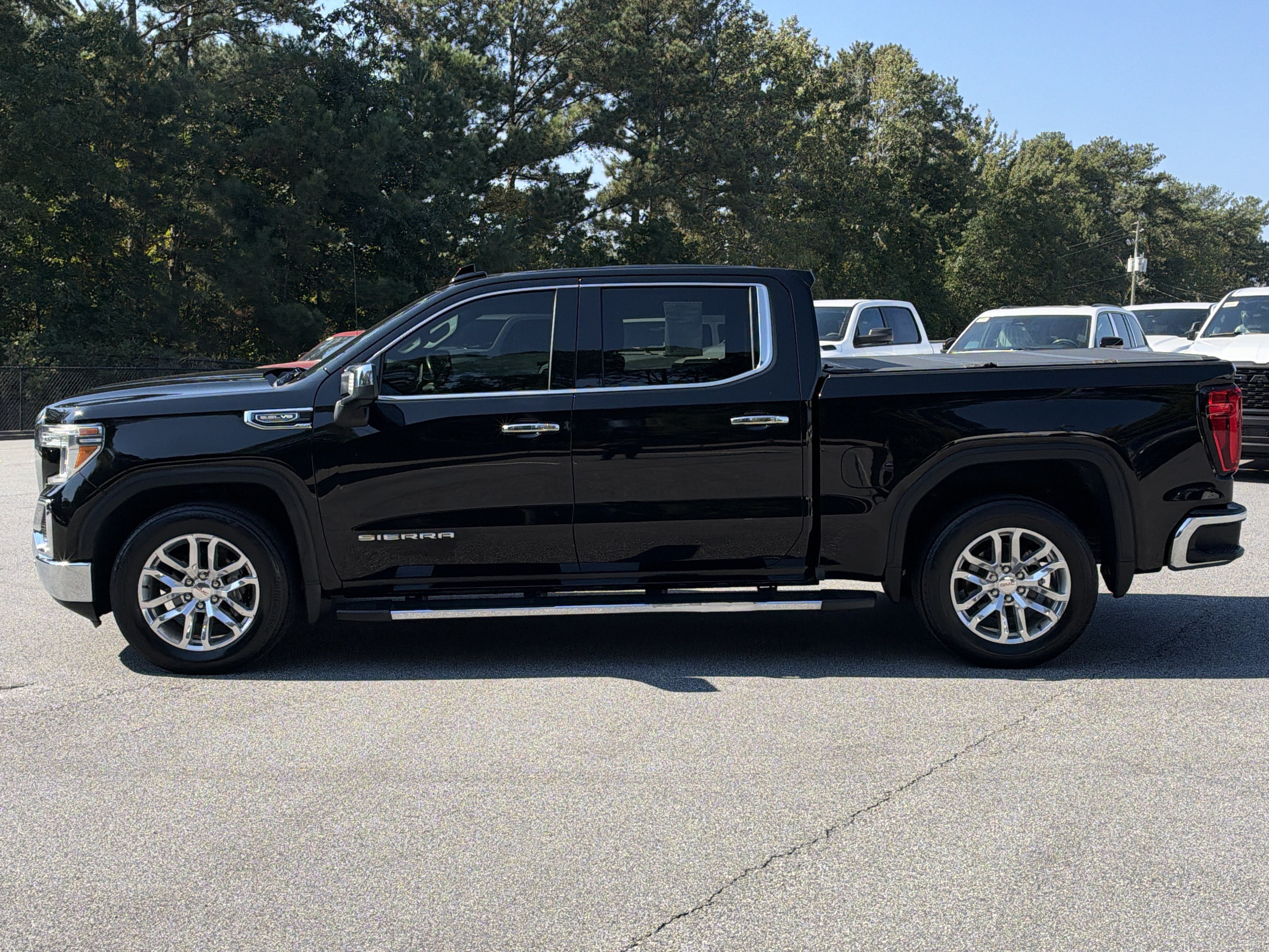 Used 2019 GMC Sierra 1500 SLT w/ SLT Premium Plus Package RWD image 4