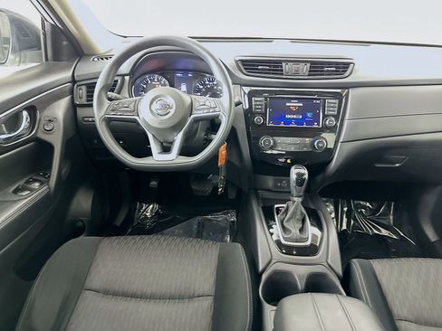 Used 2018 Nissan Rogue S image 21