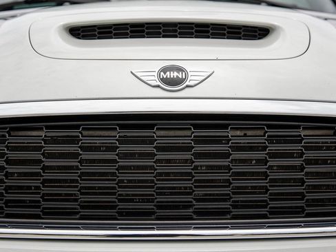 Used 2012 MINI Cooper John Cooper Works w/ Technology Pkg FWD image 15