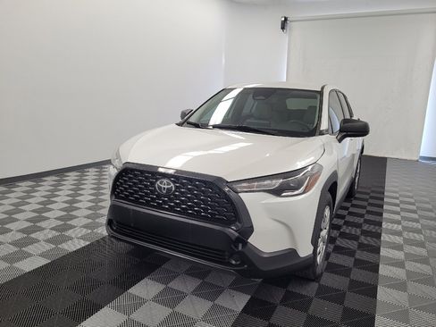 Used 2023 Toyota Corolla Cross L FWD image 15