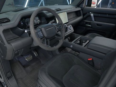 Used 2023 Land Rover Defender 110 V8 image 60