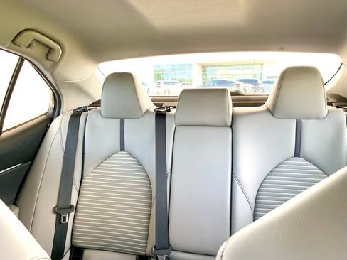 Used 2023 Toyota Camry SE FWD image 38