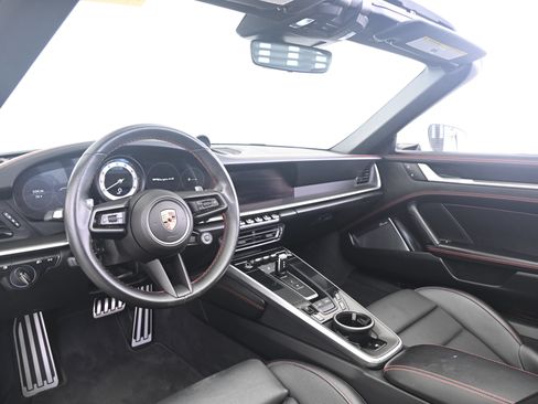 Certified 2024 Porsche 911 Targa 4S AWD/4WD image 27