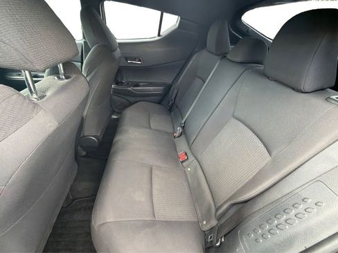 Used 2018 Toyota C-HR XLE image 10