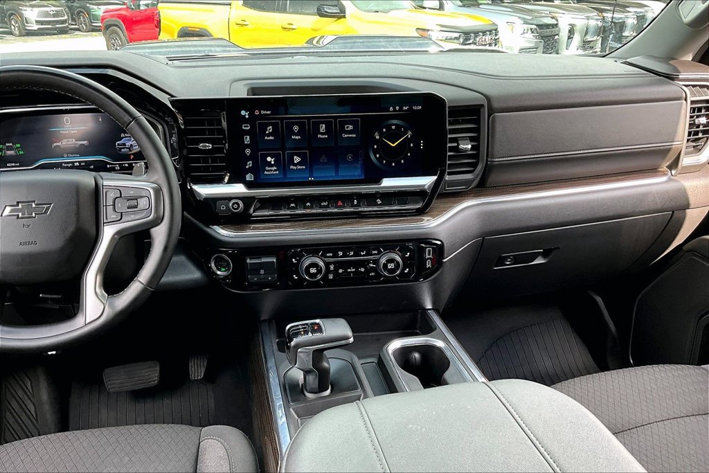 Used 2024 Chevrolet Silverado 1500 LT Trail Boss w/ Protection Package AWD/4WD image 8