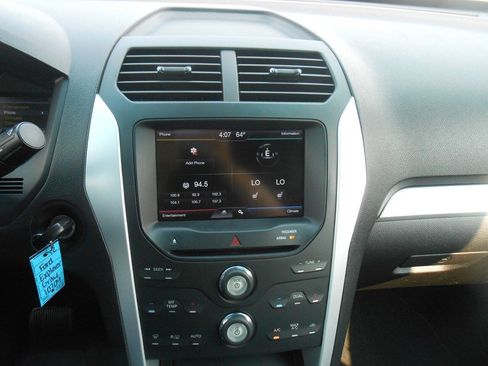 Used 2012 Ford Explorer XLT AWD/4WD image 13