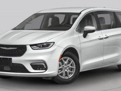 Used 2024 Chrysler Pacifica Touring-L