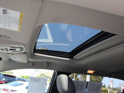 Certified 2026 Toyota Sienna XLE FWD image 39