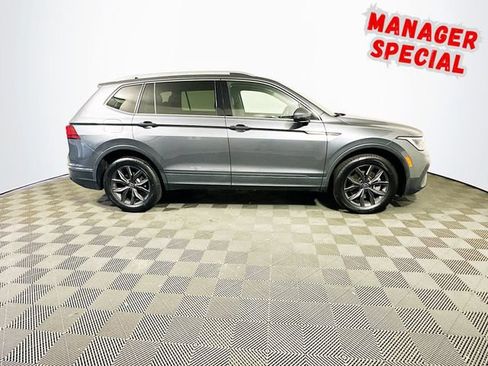 Used 2023 Volkswagen Tiguan SE FWD image 9
