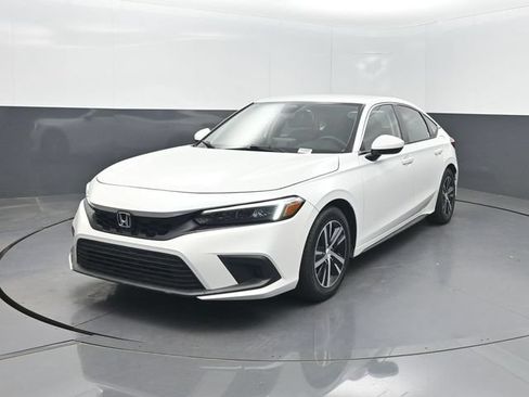 Used 2023 Honda Civic LX image 2