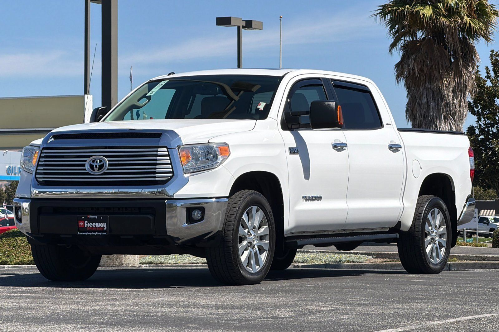 Used 2015 Toyota Tundra Limited AWD/4WD image 9