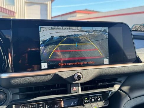 Certified 2024 Toyota Crown Limited image 5