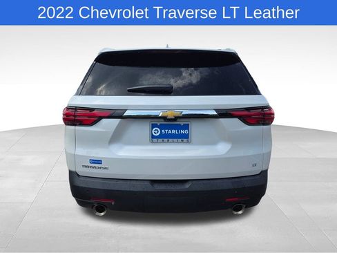 Used 2022 Chevrolet Traverse LT w/ LT Premium Package FWD image 8
