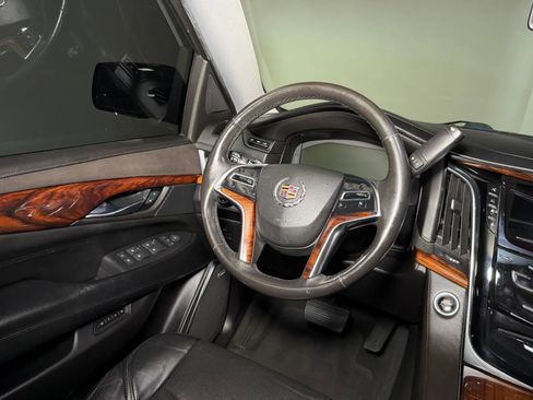 Used 2015 Cadillac Escalade ESV Premium AWD/4WD image 27