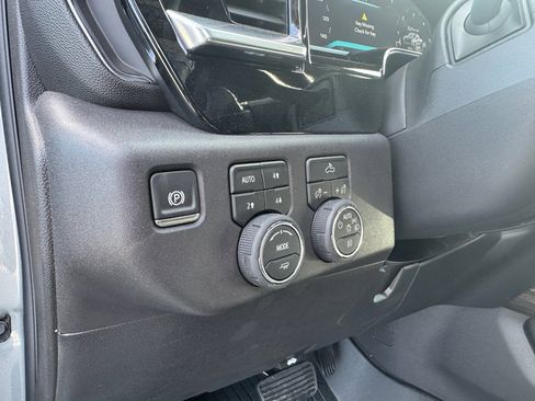 New 2026 Chevrolet Silverado 1500 LT Trail Boss w/ Convenience Package II image 17