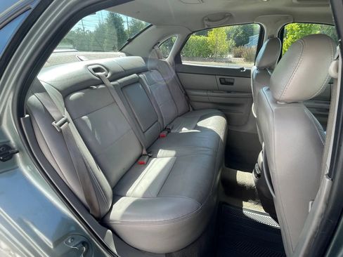 Used 2006 Ford Taurus SEL image 17