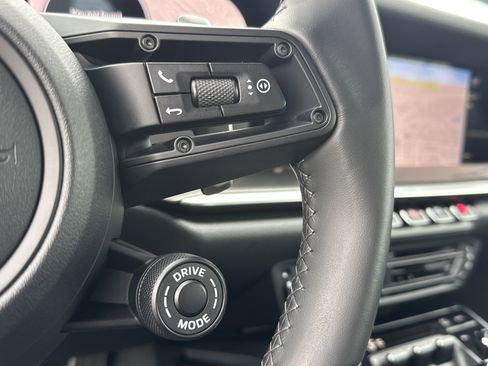 Used 2024 Porsche 911 Carrera w/ Premium Package image 20