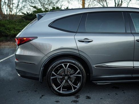 Used 2022 Acura MDX A-Spec image 10