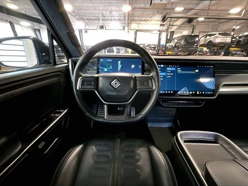 Used 2024 Rivian R1S Adventure AWD/4WD image 18