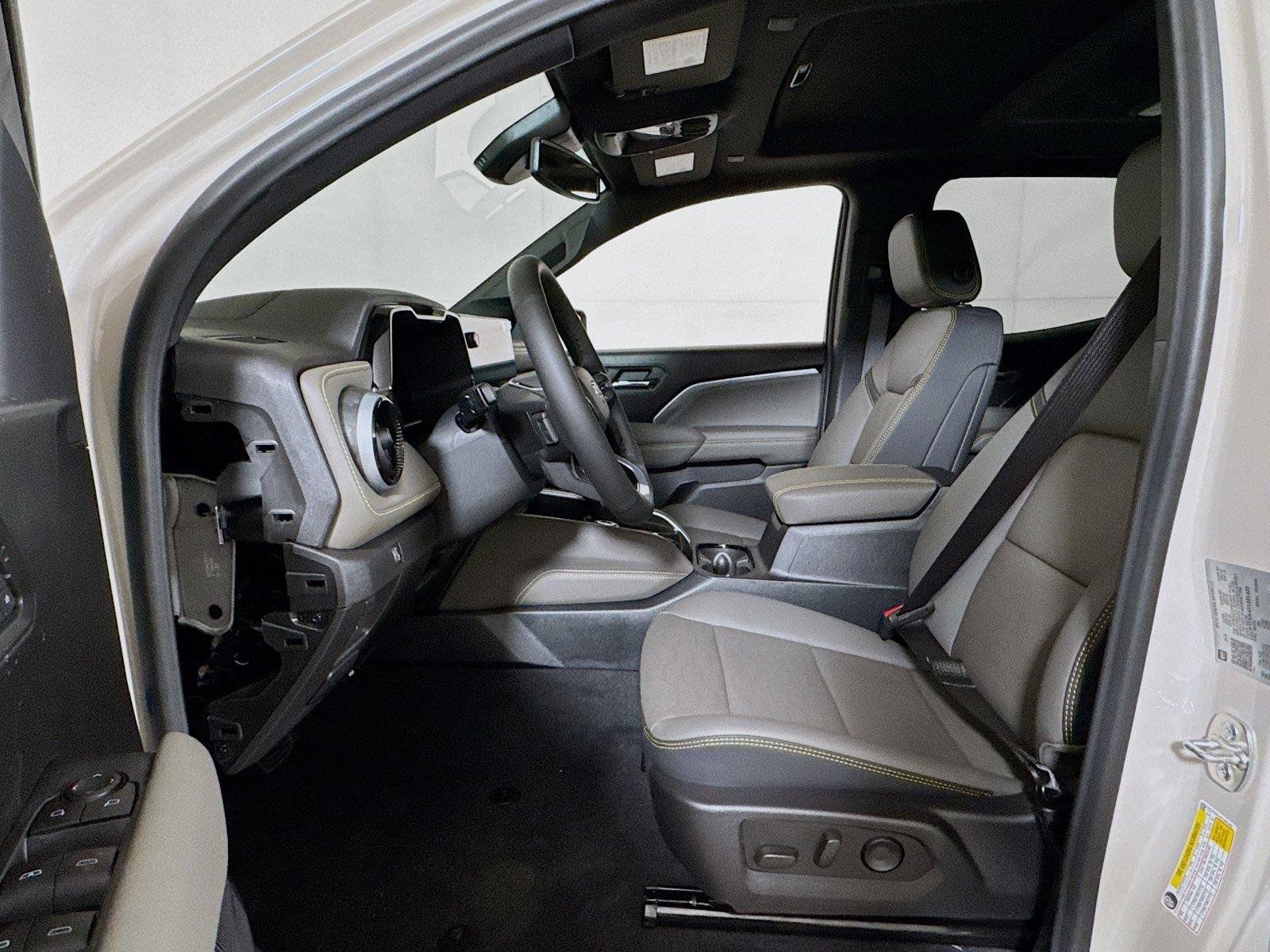 New 2026 Chevrolet Colorado ZR2 AWD/4WD image 12
