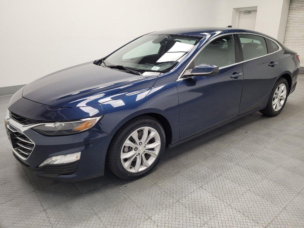 Used 2020 Chevrolet Malibu LT FWD image 2