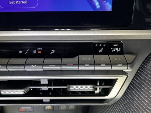 Certified 2025 Toyota Camry SE image 34