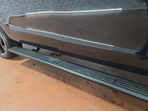 Used 2022 Ford Expedition Max Limited image 10