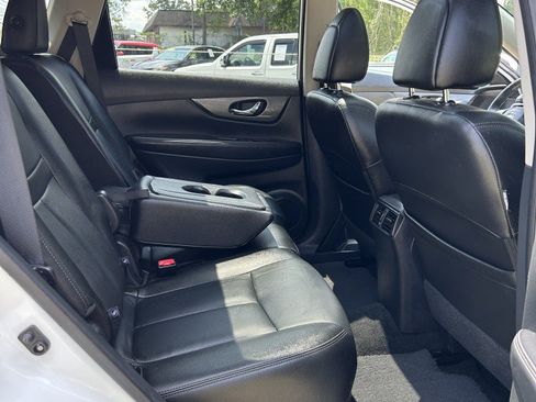 Used 2016 Nissan Rogue SL w/ SL Premium Package FWD image 20