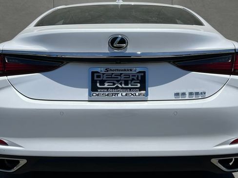 Used 2025 Lexus ES 350 w/ Premium Package FWD image 10