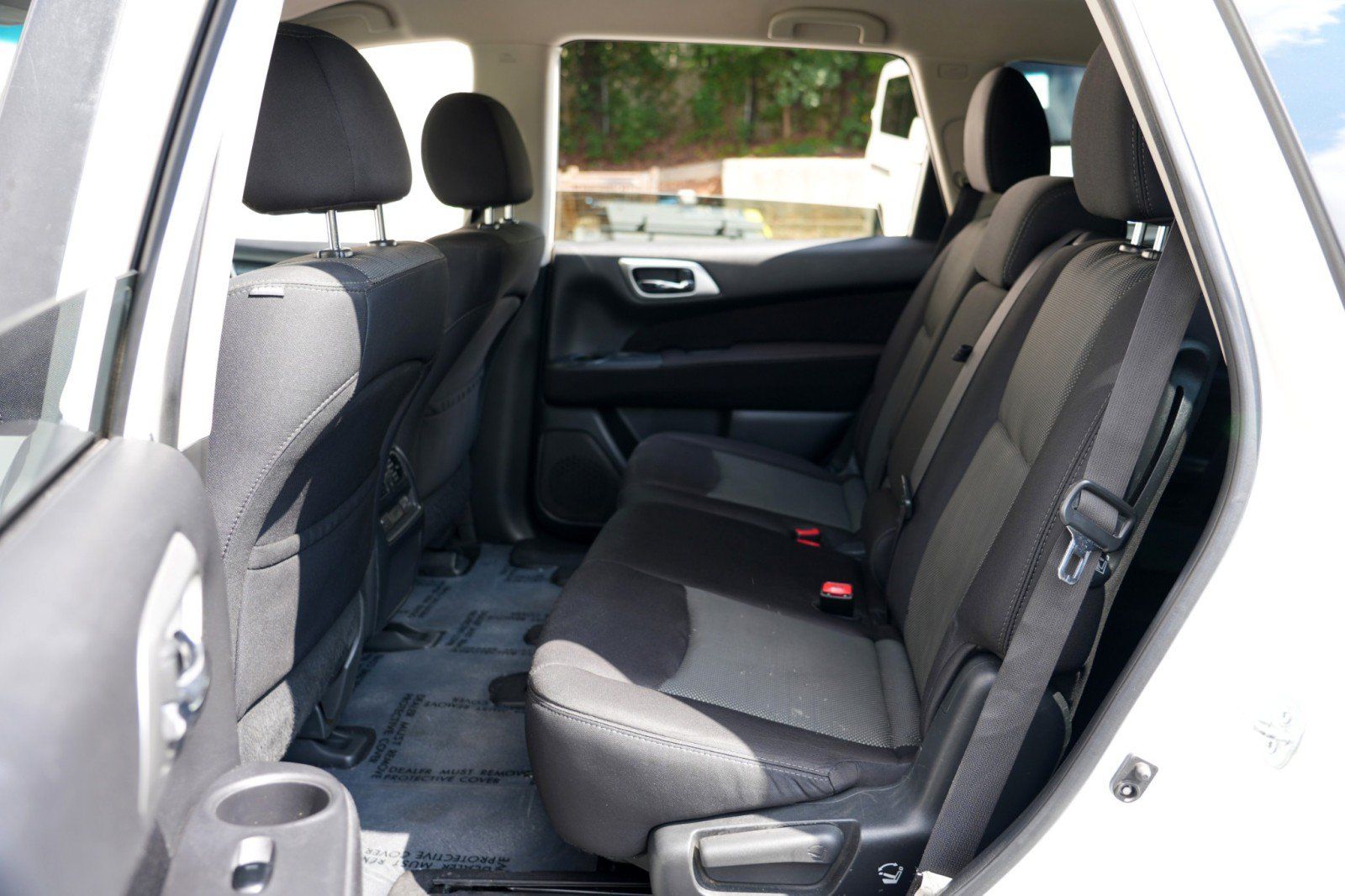 Used 2017 Nissan Pathfinder SV FWD image 37