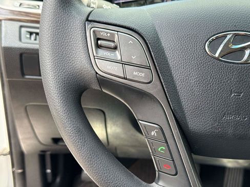 Used 2017 Hyundai Santa Fe Sport FWD image 29