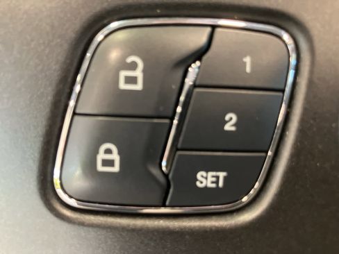 Used 2018 Lincoln MKZ Reserve w/ Climate Package image 16