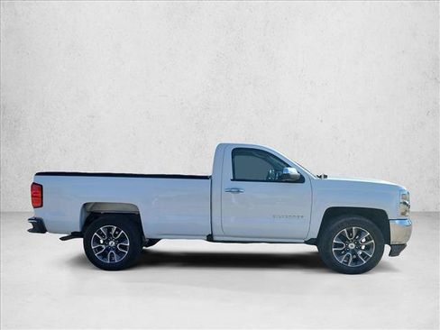 Used 2017 Chevrolet Silverado 1500 W/T w/ Trailering Package image 3